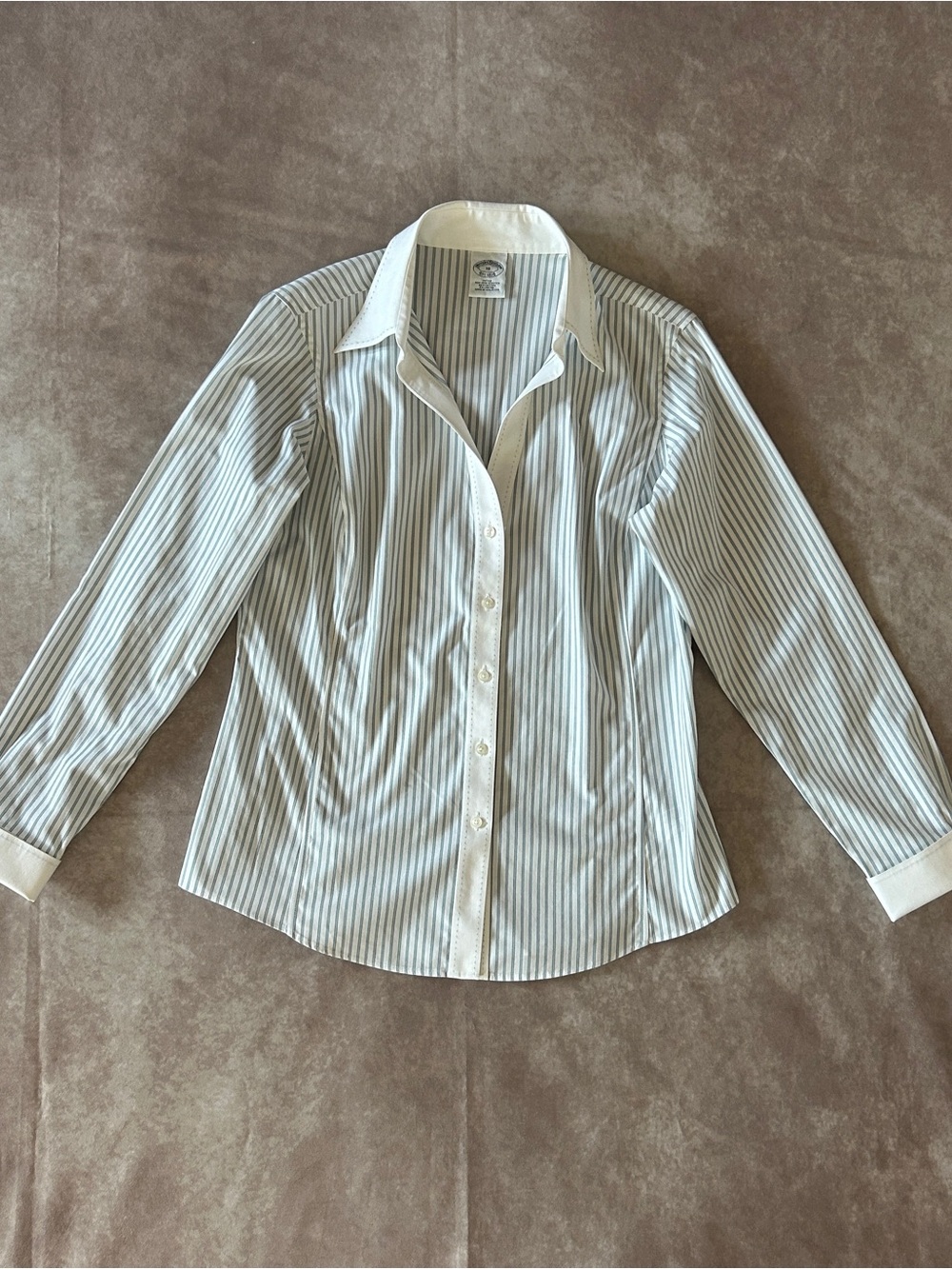 Brooks Brothers Fitted Non Iron Stretch White Shirt Blue Vertical Stripes